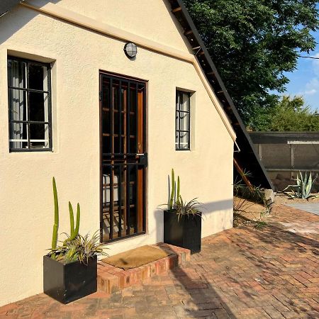Cosy City Cottage Gaborone Dış mekan fotoğraf